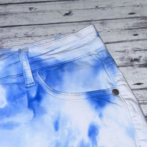 Judy Blue The Blues Tie Dye Denim Shorts - Picture 6 of 11